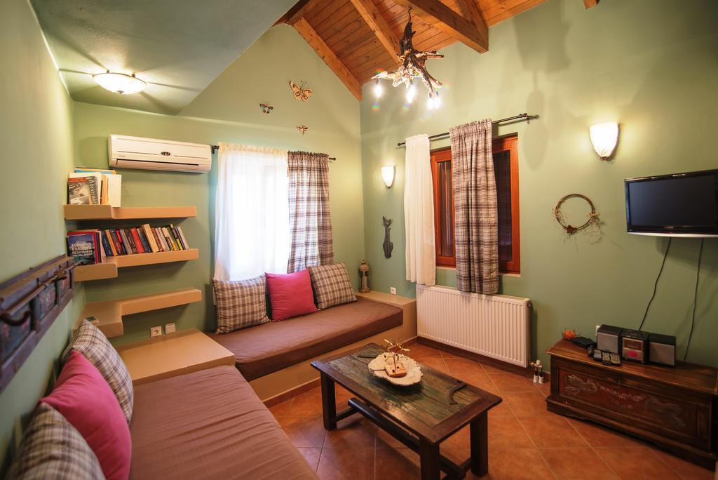 Levantes Houses Vathy  Room photo